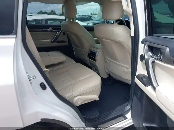 JTJGM7BX4N5325523 2022 LEXUS GX - Image 8