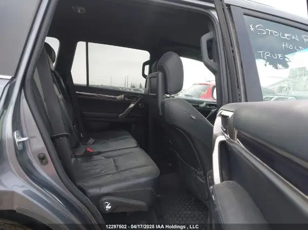 JTJGM7BX5M5277576 2021 LEXUS GX - Image 8