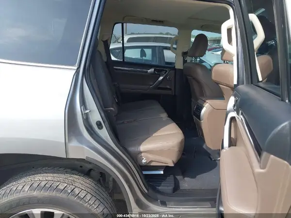 JTJGM7BX5N5323926 2022 LEXUS GX - Image 8