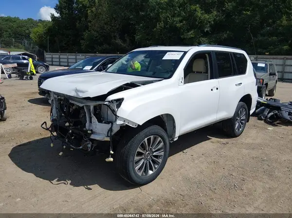 JTJGM7BX8L5256087 2020 LEXUS GX - Image 2