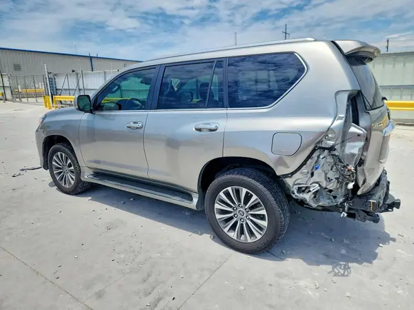 JTJGM7BX9L5258480 2020 LEXUS GX - Image 2