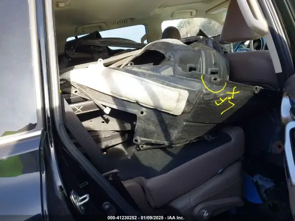 JTJGM7BX9N5312069 2022 LEXUS GX - Image 8