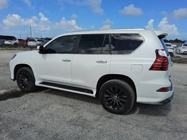 JTJGM7BXXM5290565 2021 LEXUS GX - Image 2