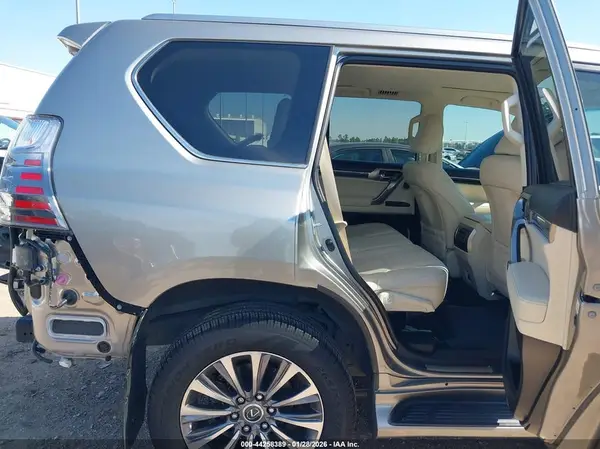 JTJGM7BXXM5297774 2021 LEXUS GX - Image 8
