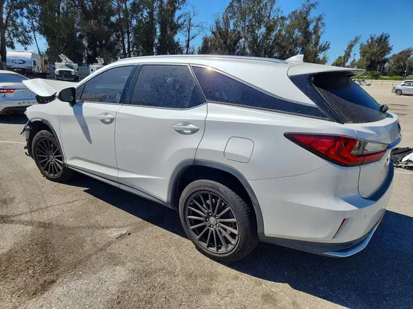 JTJGZKCA2J2007054 2018 LEXUS RX - Image 2