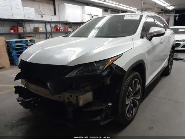 JTJGZKCA3J2003885 2018 LEXUS RX - Image 2