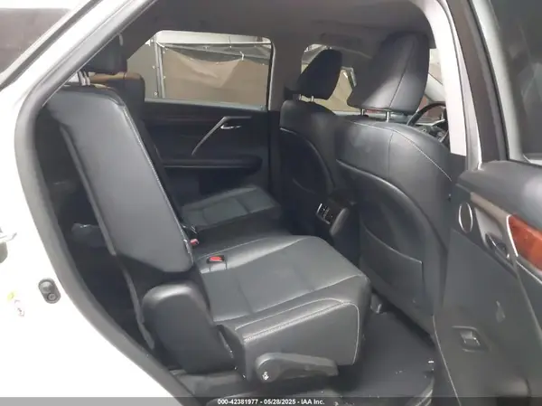 JTJGZKCA3J2003885 2018 LEXUS RX - Image 8