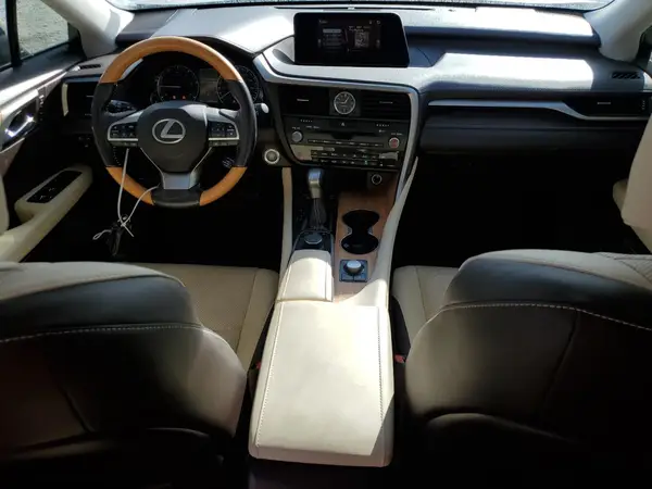 JTJGZKCA3J2005247 2018 LEXUS RX - Image 8