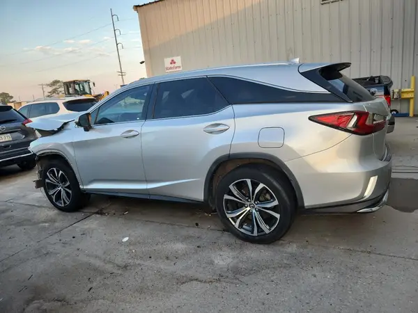 JTJGZKCA3K2011907 2019 LEXUS RX - Image 2