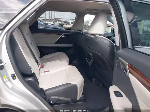 JTJGZKCA4J2003135 2018 LEXUS RX - Image 8