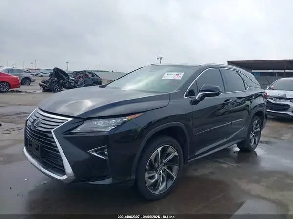 JTJGZKCA4J2007024 2018 LEXUS RX - Image 2
