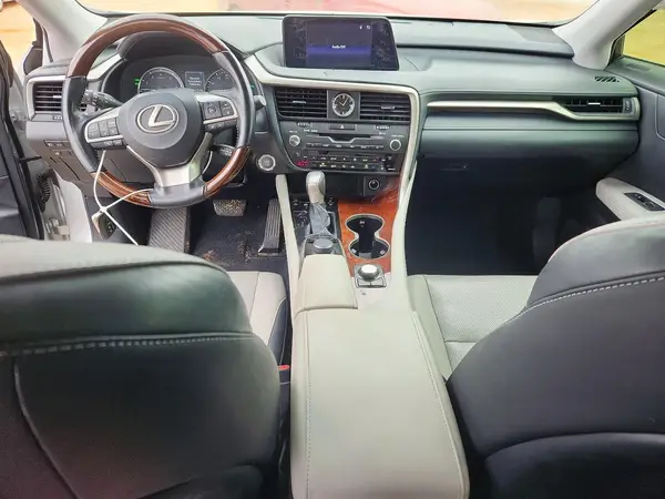 JTJGZKCA4J2008190 2018 LEXUS RX - Image 8