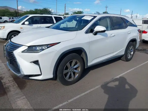 JTJGZKCA5J2003242 2018 LEXUS RX - Image 2