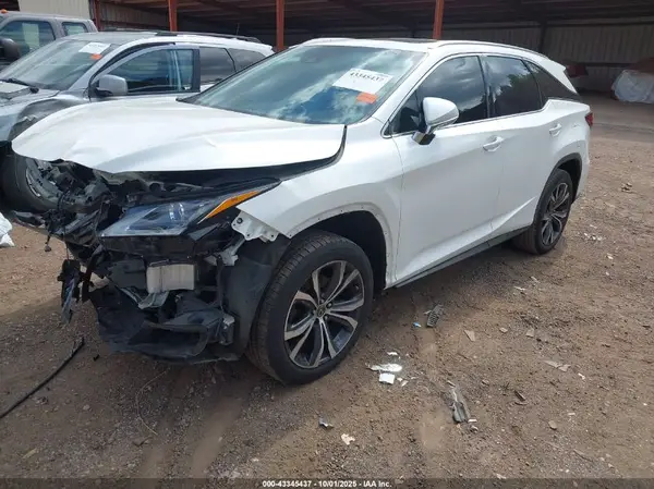 JTJGZKCA5J2006609 2018 LEXUS RX - Image 2