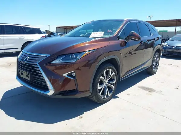 JTJGZKCA6J2001032 2018 LEXUS RX - Image 2