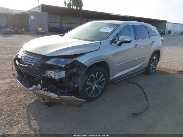 JTJGZKCA6J2002004 2018 LEXUS RX - Image 2