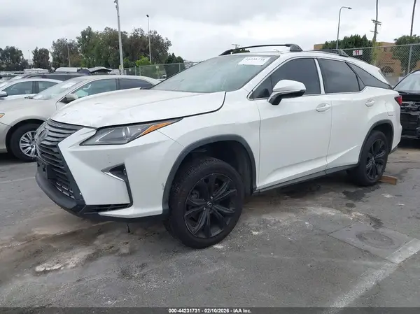 JTJGZKCA7J2000181 2018 LEXUS RX - Image 2