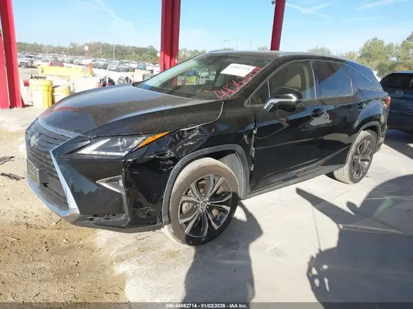 JTJGZKCA7J2007390 2018 LEXUS RX - Image 2