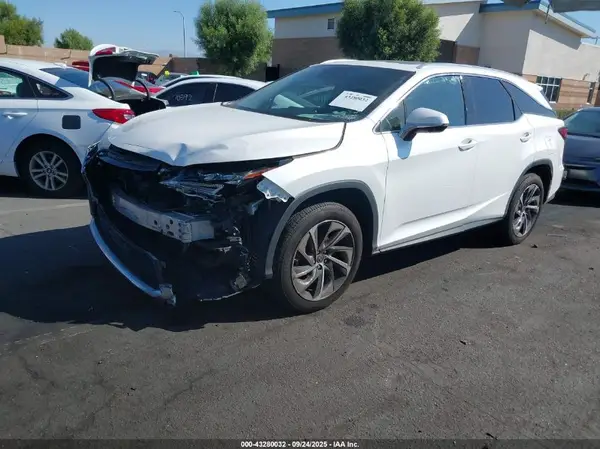 JTJGZKCA8J2000979 2018 LEXUS RX - Image 2