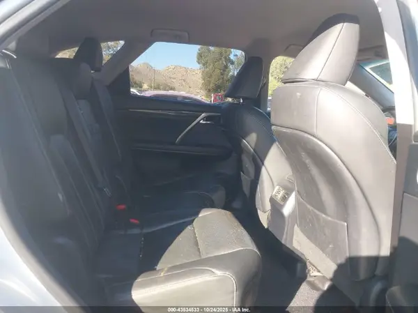 JTJGZKCA8J2002912 2018 LEXUS RX - Image 8