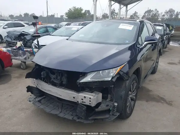 JTJGZKCA8J2002991 2018 LEXUS RX - Image 2