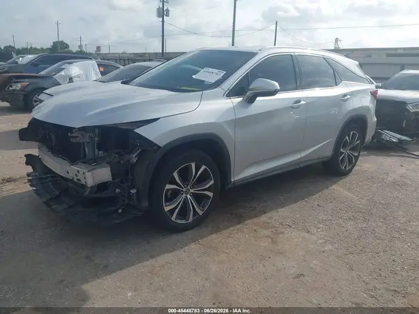 JTJGZKCA8J2003025 2018 LEXUS RX - Image 2