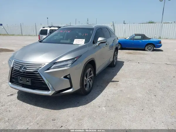 JTJGZKCA8J2003428 2018 LEXUS RX - Image 2