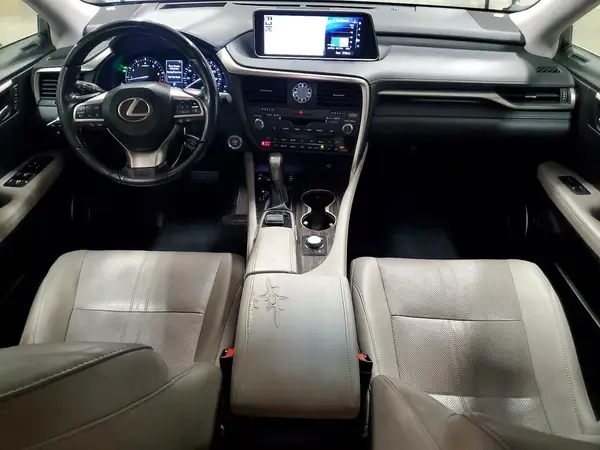 JTJGZKCA9J2000246 2018 LEXUS RX - Image 8