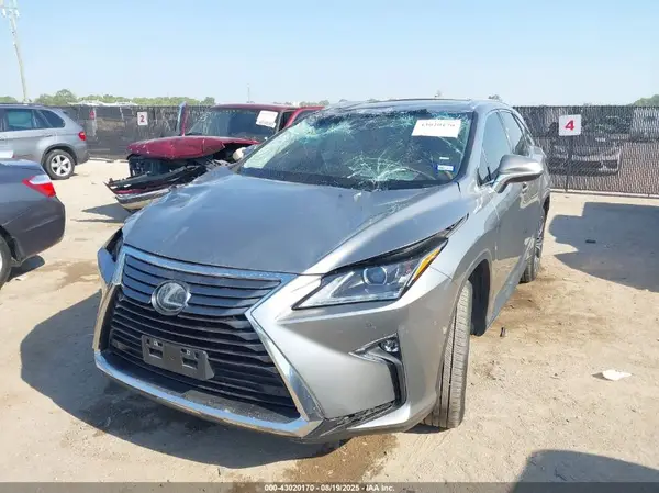 JTJGZKCAXJ2007626 2018 LEXUS RX - Image 2