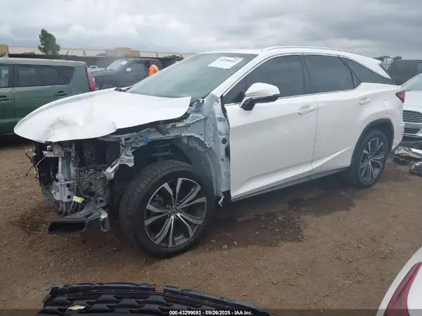 JTJGZKCAXK2011144 2019 LEXUS RX - Image 2