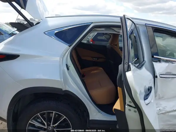 JTJHGCEZ3S2023512 2025 LEXUS NX - Image 8