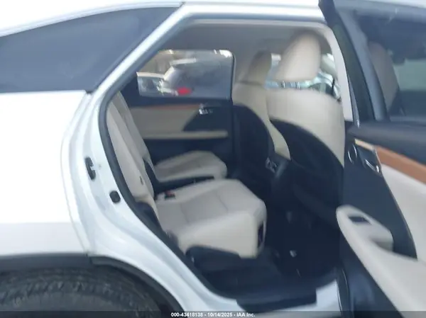 JTJHGKFA0M2019035 2021 LEXUS RX - Image 8