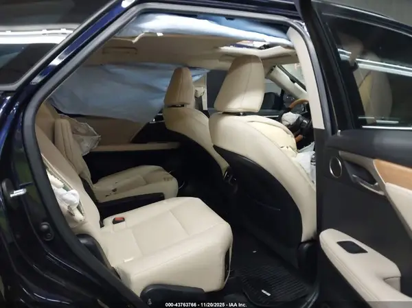 JTJHGKFA2M2018386 2021 LEXUS RX - Image 8