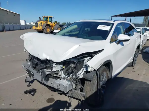 JTJHGKFA5M2020102 2021 LEXUS RX - Image 2