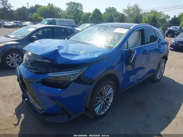 JTJHKCEZ5N2000168 2022 LEXUS NX - Image 2