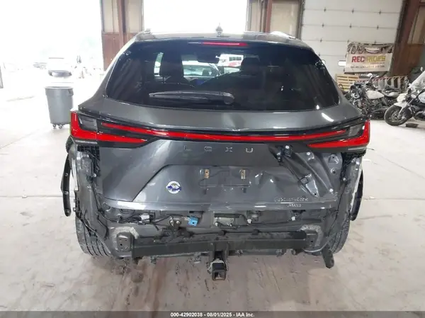 2022 LEXUS NX auction photo 6