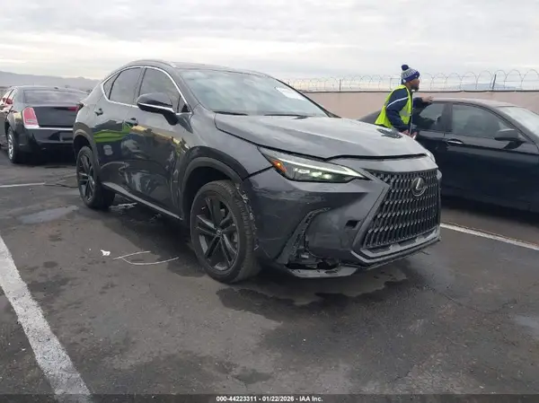 JTJHKCFZ7N2005807 2022 LEXUS NX - Image 1