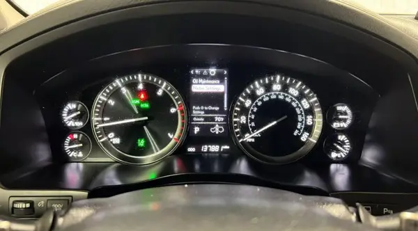 JTJHY7AX0H4238299 2017 LEXUS LX - Image 8