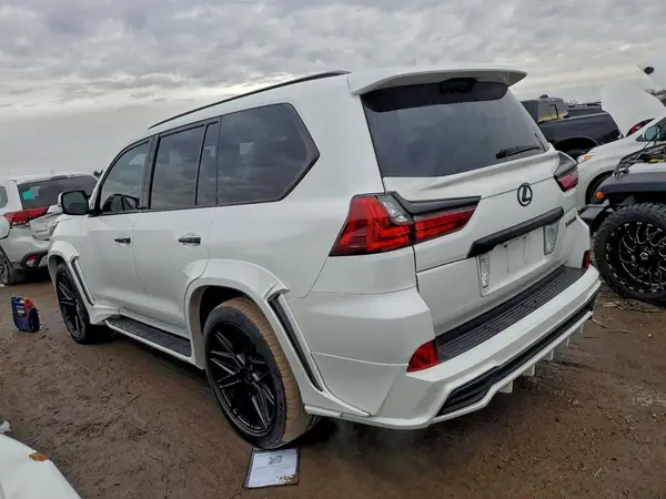 JTJHY7AX0H4239209 2017 LEXUS LX - Image 2