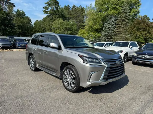 JTJHY7AX1G41961XX 2016 LEXUS LX - Image 2