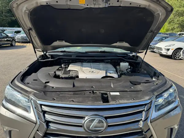JTJHY7AX1G41961XX 2016 LEXUS LX - Image 8