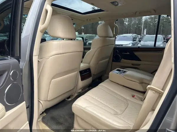 JTJHY7AX1G4215337 2016 LEXUS LX - Image 8