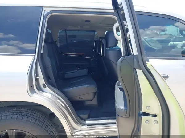 JTJHY7AX1H4232897 2017 LEXUS LX - Image 8