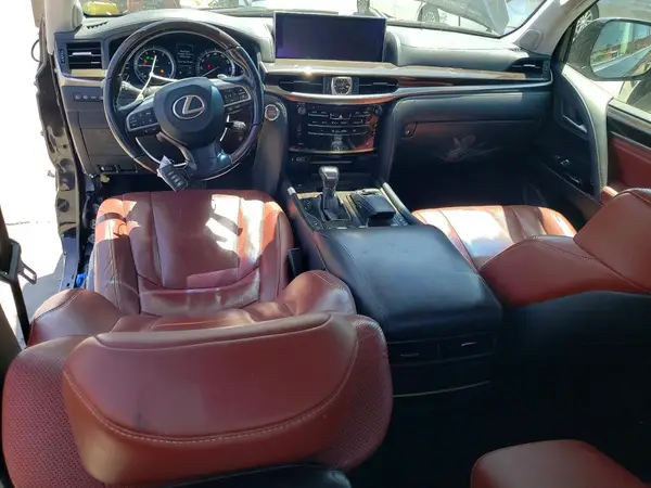 JTJHY7AX1J4255800 2018 LEXUS LX - Image 8