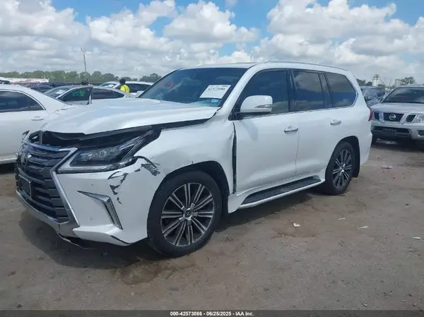 JTJHY7AX1J4277568 2018 LEXUS LX - Image 2