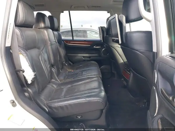 JTJHY7AX2G4215427 2016 LEXUS LX - Image 8
