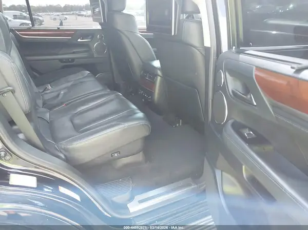 JTJHY7AX3G4216991 2016 LEXUS LX - Image 8
