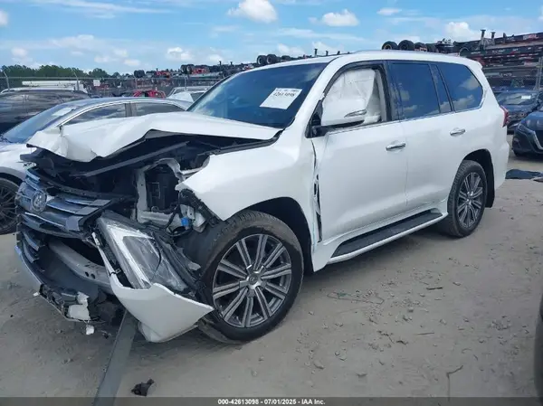 JTJHY7AX4G4210035 2016 LEXUS LX - Image 2