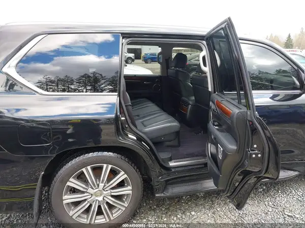 JTJHY7AX4G4216515 2016 LEXUS LX - Image 8