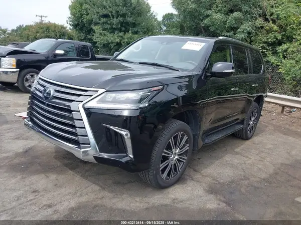 JTJHY7AX4K4286959 2019 LEXUS LX - Image 2
